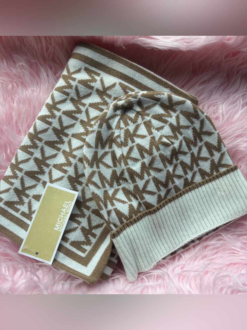 Michael Kors hat & scarf set